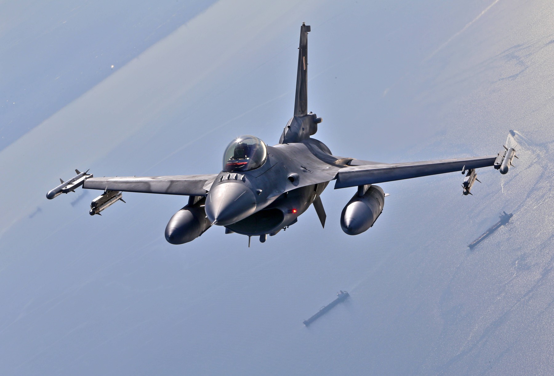 NATO anunță că va extinde misiunea de poliție aeriană din regiunea baltică. Competențe mai ample pentru avioanele Alianței