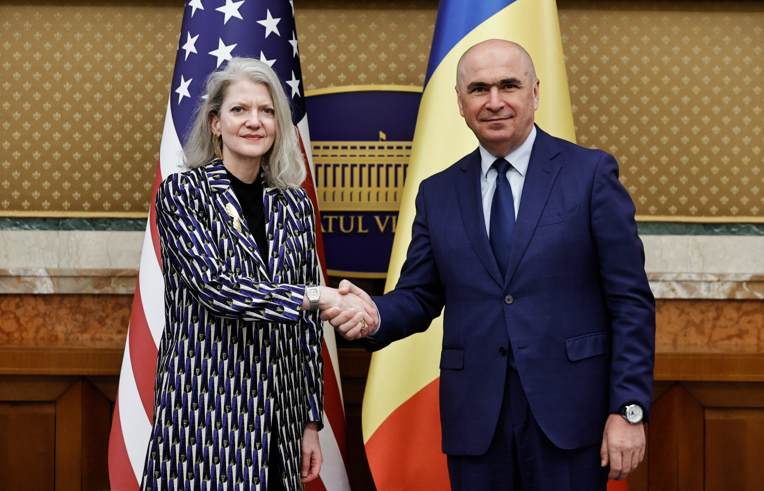 Premierul Bolojan, întâlnire cu Allison Hooker, subsecretar de stat pentru afaceri politice din cadrul Departamentului de Stat al SUA