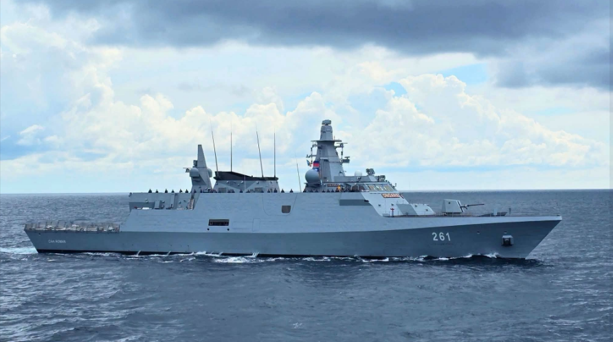 Cea mai nouă corvetă a Forţelor Navale soseşte în portul militar Constanţa, anunță MApN