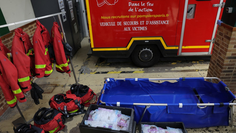 Pregătiri ale pompierilor pentru a răspunde valului de căldură care a lovit Franța. Foto Profimedia