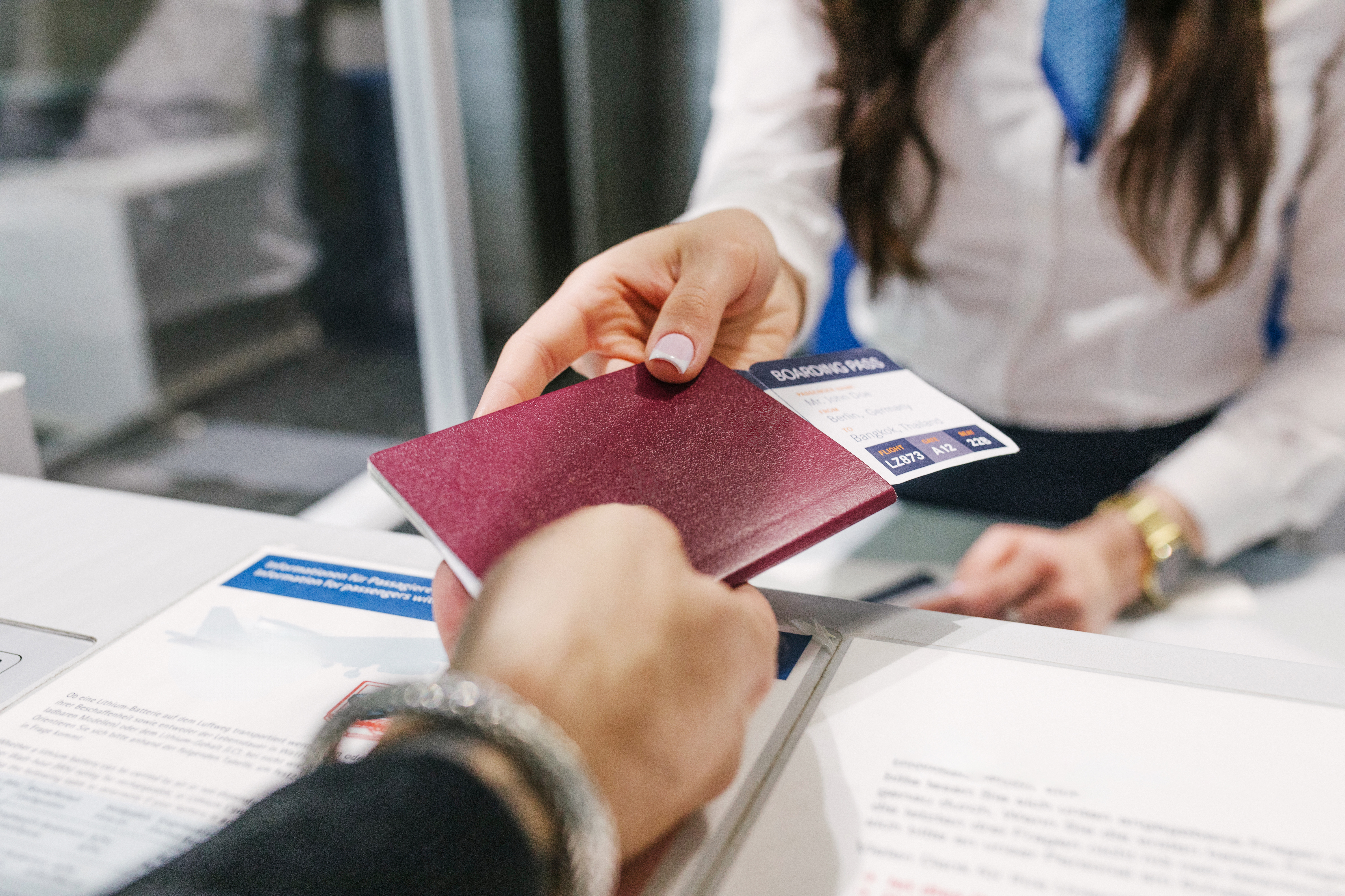 Regula celor 150 de zile pentru pașaport. Ce trebuie să știe românii despre documentele de călătorie înainte de vacanță