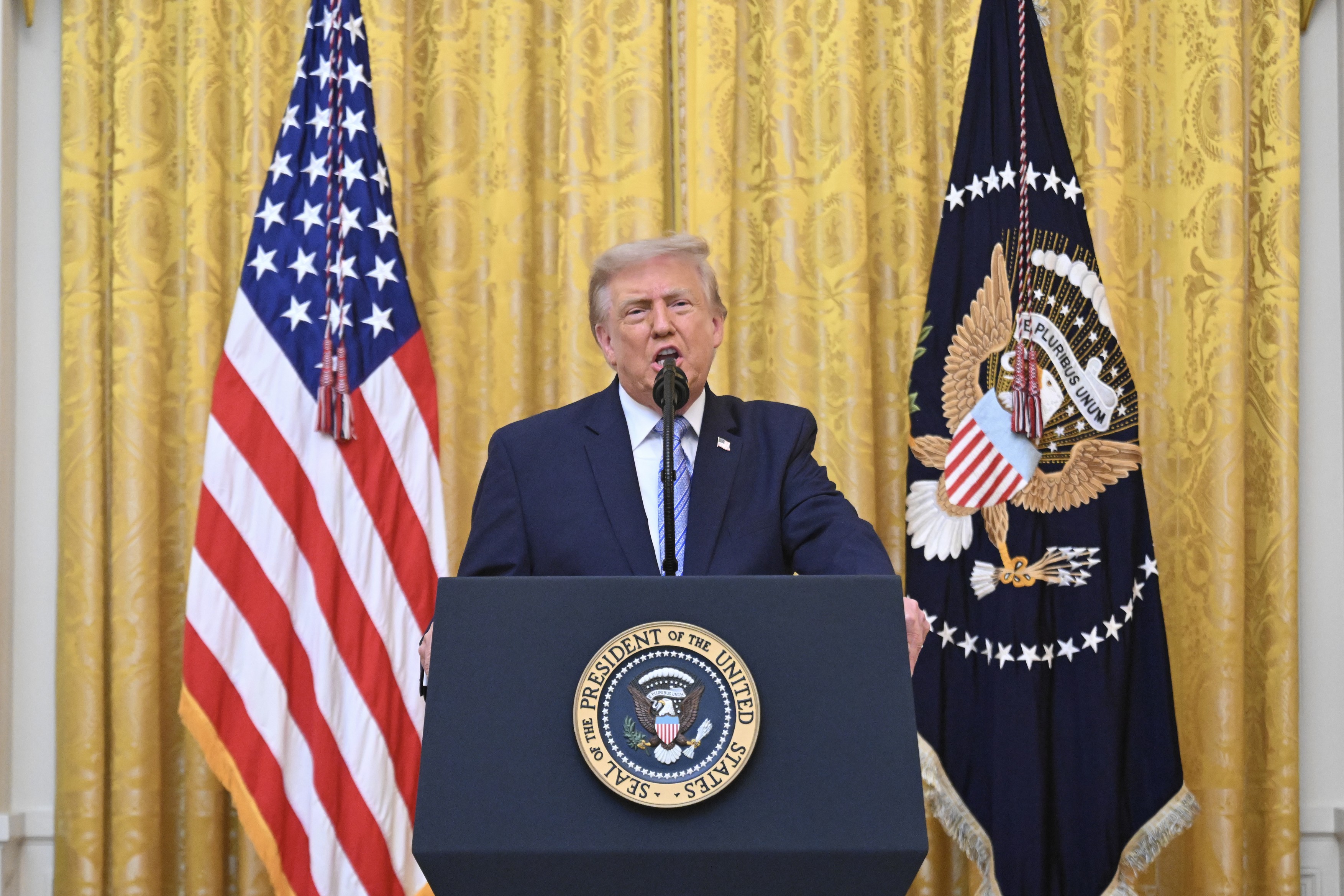 Donald Trump acuză China de amestec în alegerile americane din 2020, contrazicând serviciile de informații din SUA