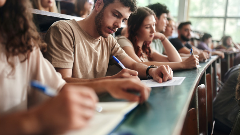 La ce universități se intră prin examen scris și ce probe susțin candidații. Foto Getty Images