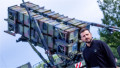 Volodimir Zelenski cu un sistem Patriot în fundal