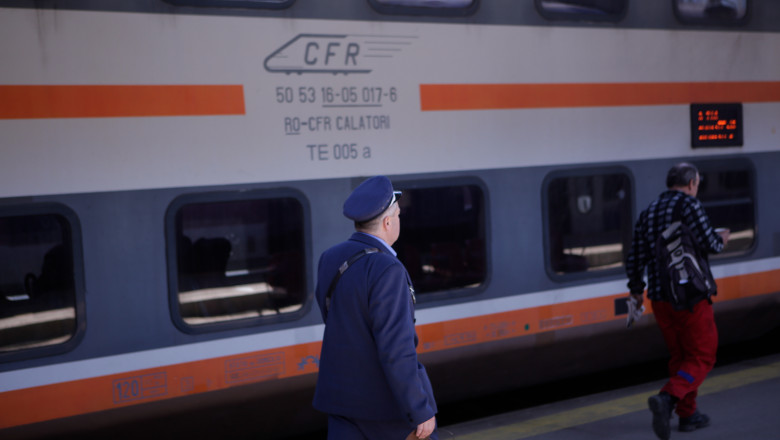 Miruță: 65% dintre călători reclamă lipsa aerului condiționat în trenuri. L-am invitat pe directorul CFR la minister pentru explicații