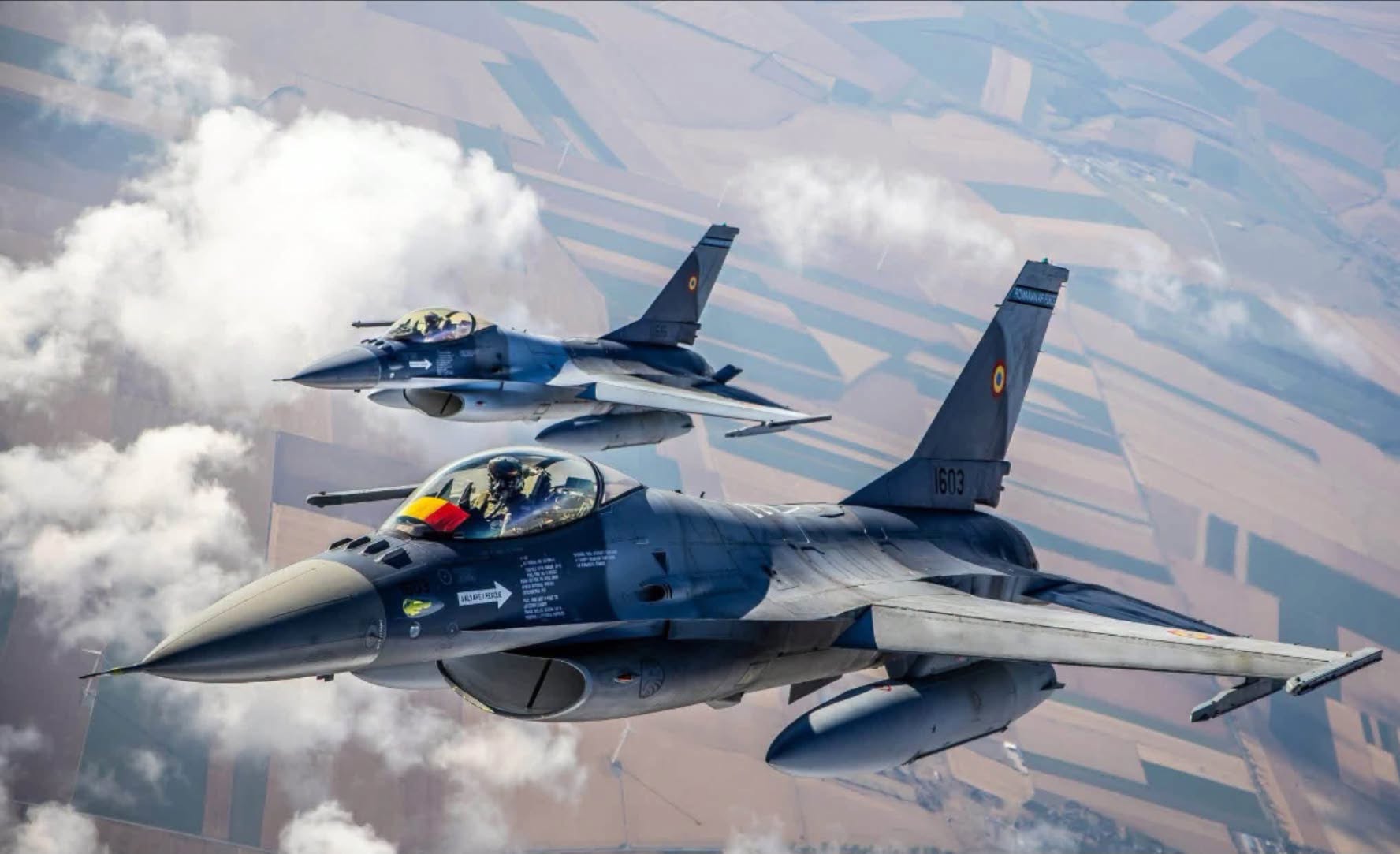 Fotografie ilustrativă pentru: Trei premiere absolute anunțate de Ministerul Apărării după ce avioanele F-16 au doborât două drone deasupra Mării Negre