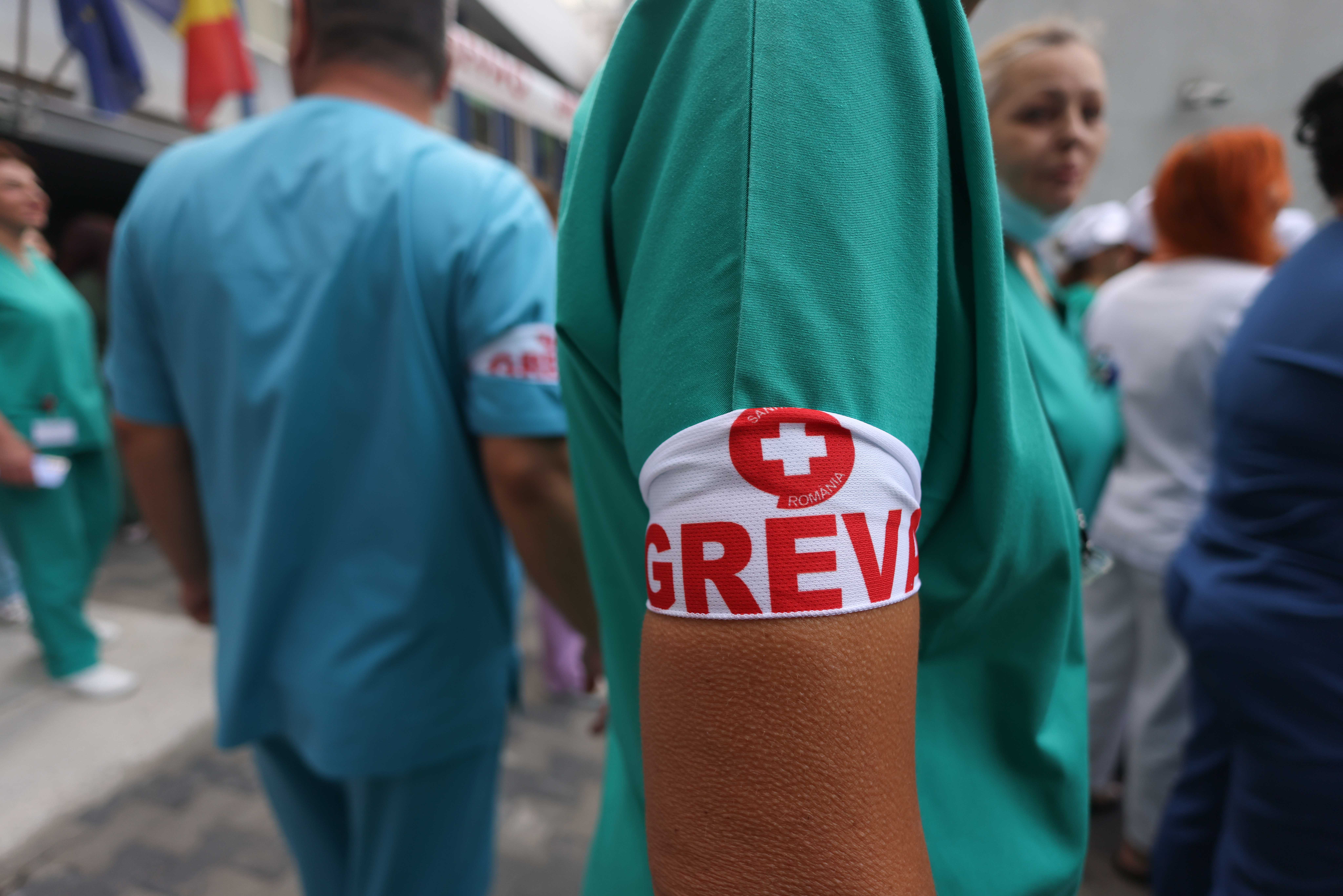 Asociațiile de pacienți, scrisoare către Ilie Bolojan: „Un medicament accesibil doar pe hârtie nu tratează pe nimeni”