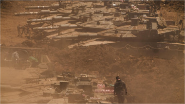 tancuri israeliene în apropiere de granița cu Liban