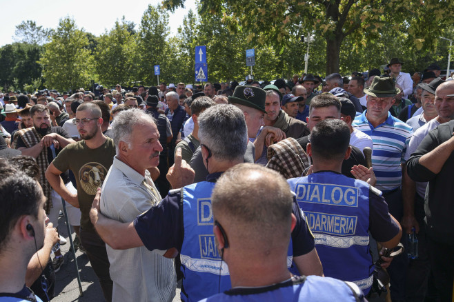 BUCURESTI - PROTEST - CRESCATORI OVINE - CAPRINE - 30 IUL 2026