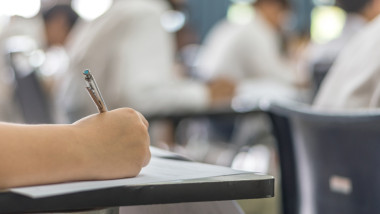 Proba scrisă la limba română, sesiunea de toamnă bac 2026. Foto Getty Images