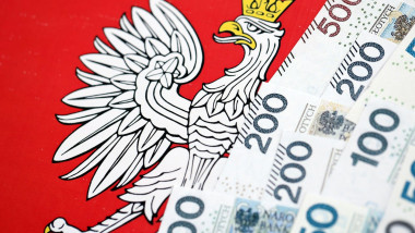 stema de pe steagul poloniei cu bancnote zloti