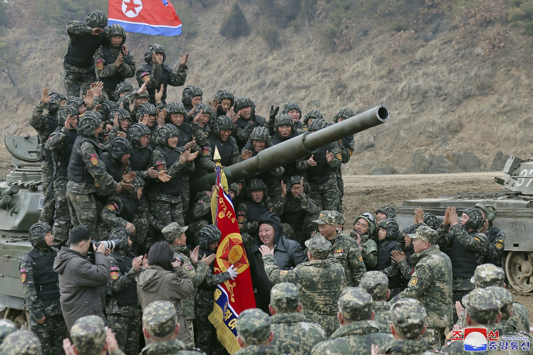 Zelenski anunță o desfășurare masivă de militari nord-coreeni în Rusia. Noua estimare o depășește pe cea din iulie
