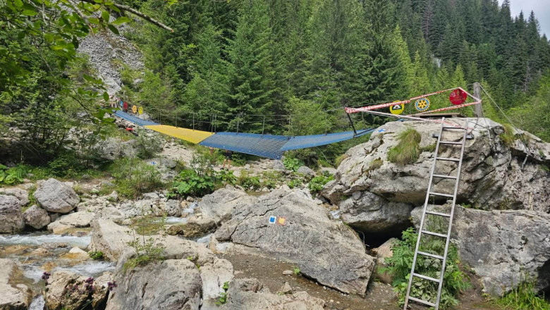 pod zanoaga bucegi