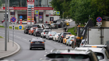 Cozi benzinărie Rusia