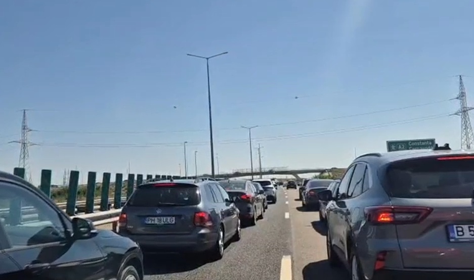 Carambol cu șapte maşini pe A2, în judeţul Constanţa. Traficul rutier a fost restricţionat pe sensul spre București