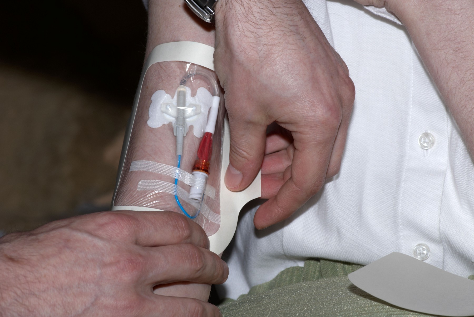 Rogobete: Pacienţii oncologici nu îşi găsesc medicamentele compensate pe care le-am introdus pe listă acum mai bine de patru luni