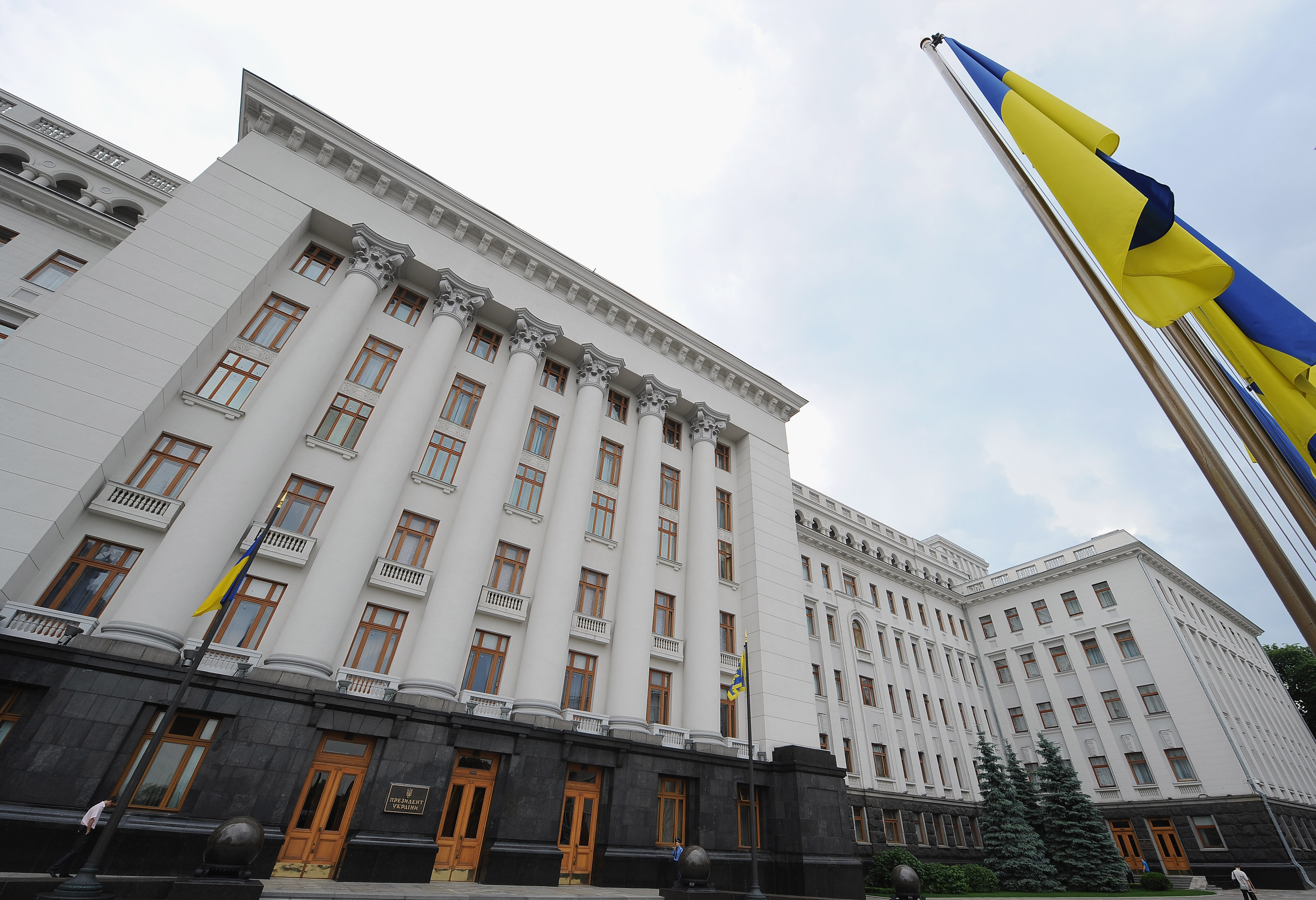 Operațiunea „Forest Gump”: percheziții la parlamentari și oficiali din administrația lui Zelenski. Ce urmăresc anchetatorii