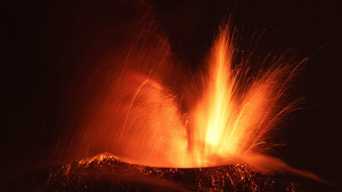etna eurpe noaptea