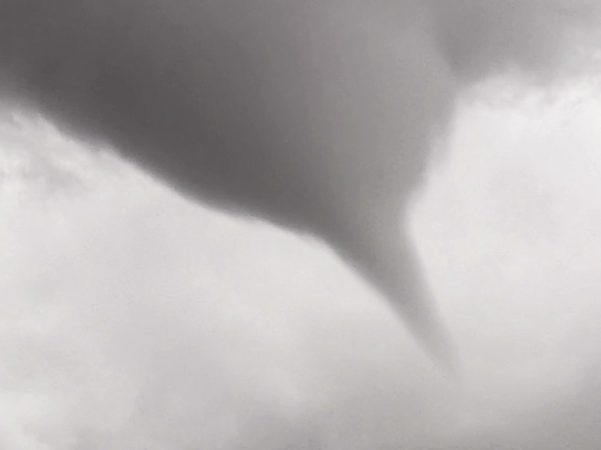 Image impressionnante de la tornade observée dans l’Aude