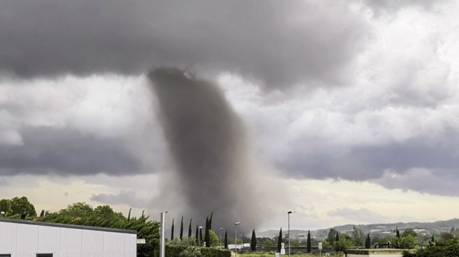 Image impressionnante de la tornade observée dans l’Aude