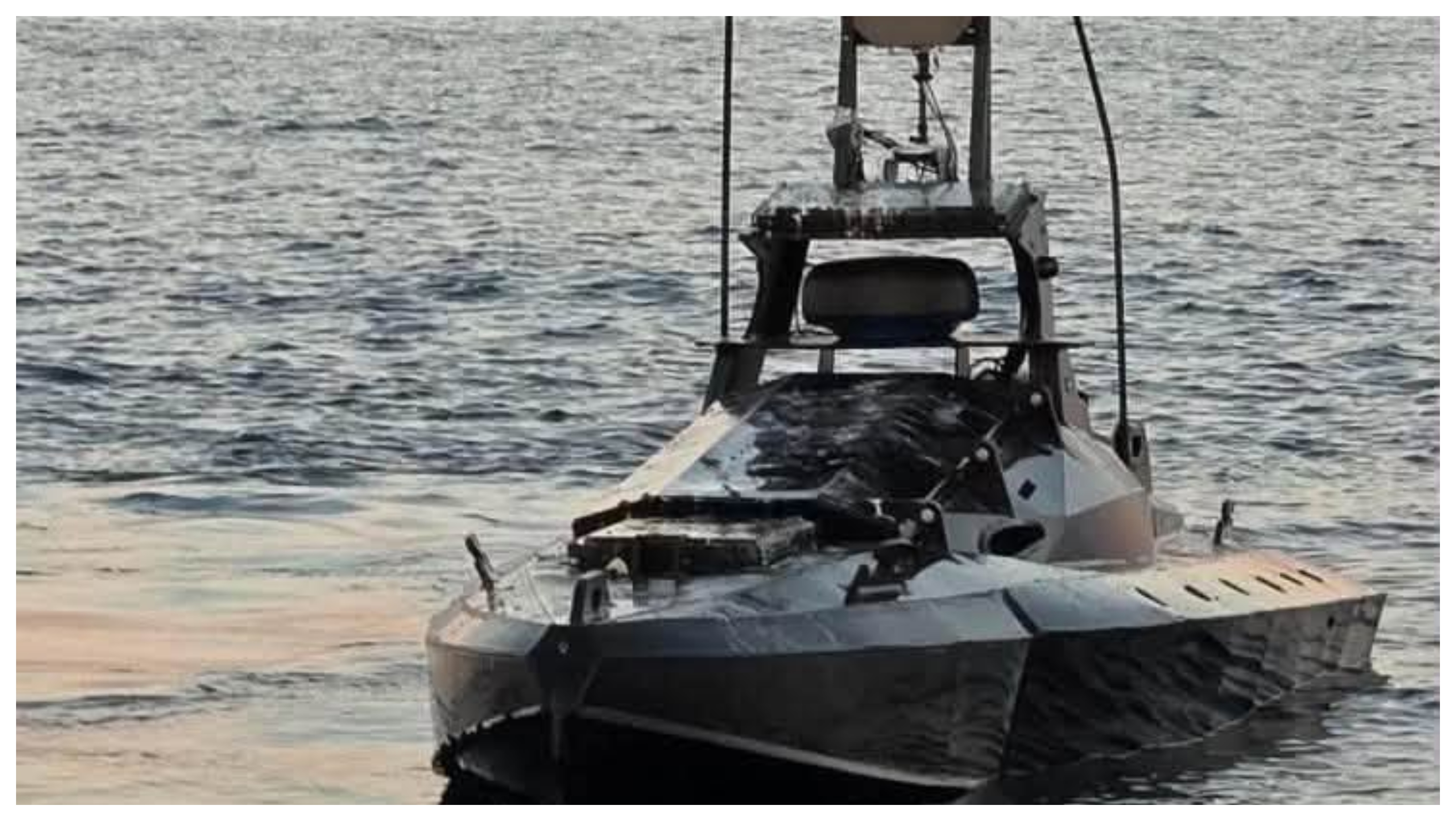 Momentul în care drona din apropiere de Neptun Deep este distrusă de un avion F-16