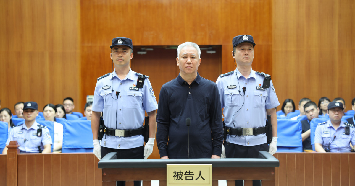Fondatorul Evergrande, Xu Jiayin, a fost condamnat la închisoare pe viață în China
