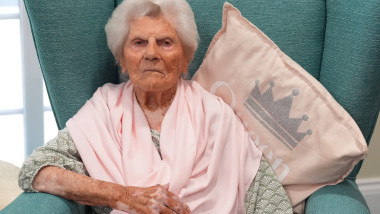 King Charles III meets world's oldest person