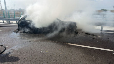 accident masina arsa DE 12 arges