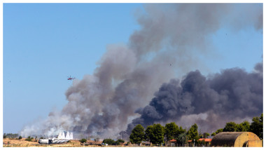 grecia avion incendiu