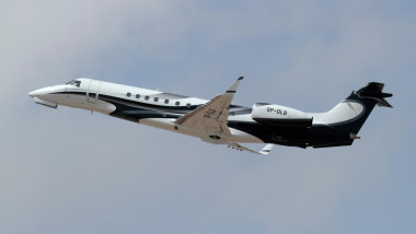avion Embraer Legacy 600 in zbor