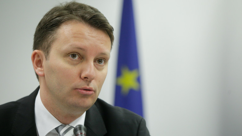 „O fi de la reumatism?” Siegfried Mureșan, mesaj ironic despre zborul în Grecia al lui Florin Manole, Victor Ponta şi Cristian Deliorga
