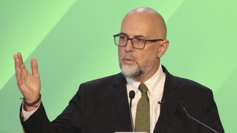 Kelemen Hunor: Senatorul Lorant Antal nu a avut mandat de la UDMR să fie în avionul Bucureşti-Mykonos