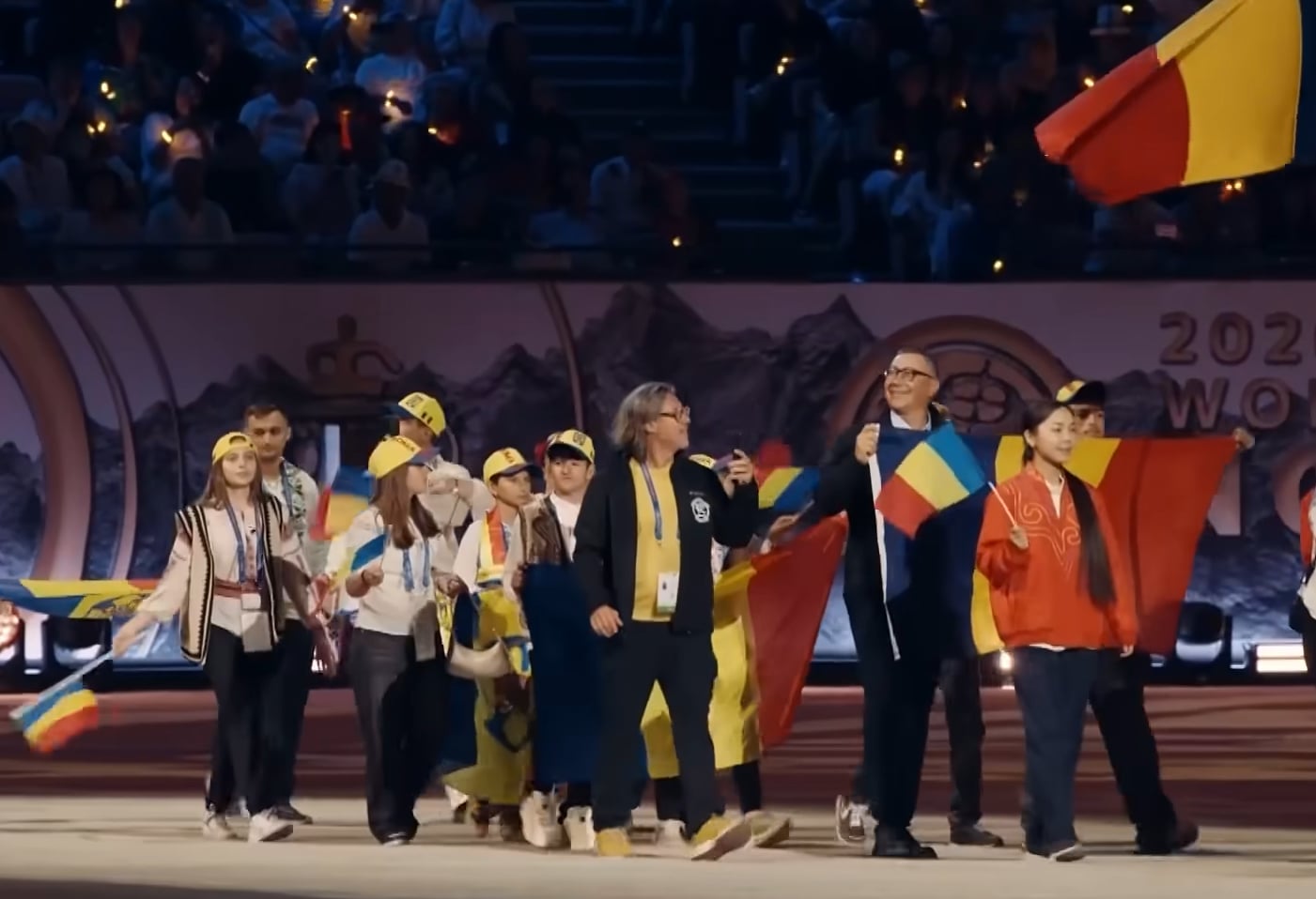 Victor Ponta a participat la deschiderea Jocurilor Nomade din Bișkek, unde în tribune a fost și Putin: „Nu am știut că va fi prezent”