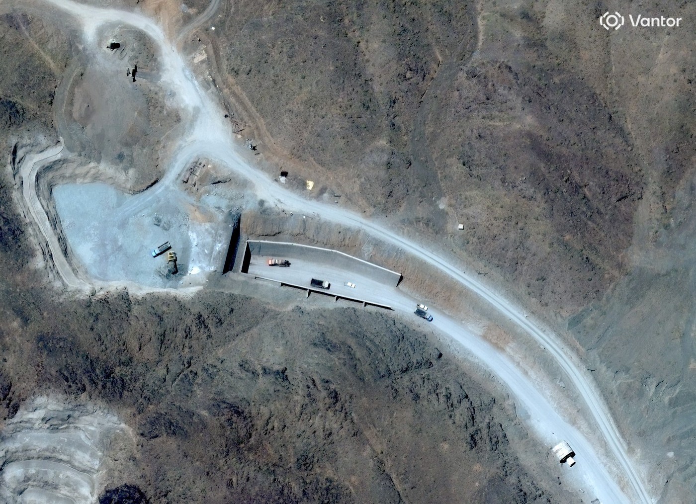 Lucrările de construcţie s-au intensificat pe Muntele Kolang, unde se bănuiește că ar fi complexul nuclear iranian (analiză)