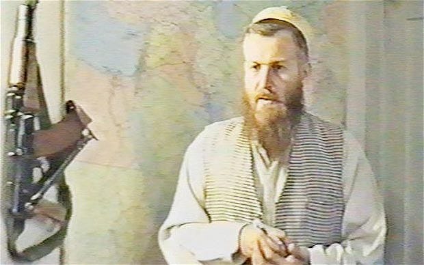 25 de ani de la 11 septembrie. Povestea „roșcatului” Abu Musab al-Suri: omul care l-a creat pe Bin Laden și a inspirat jihadul global
