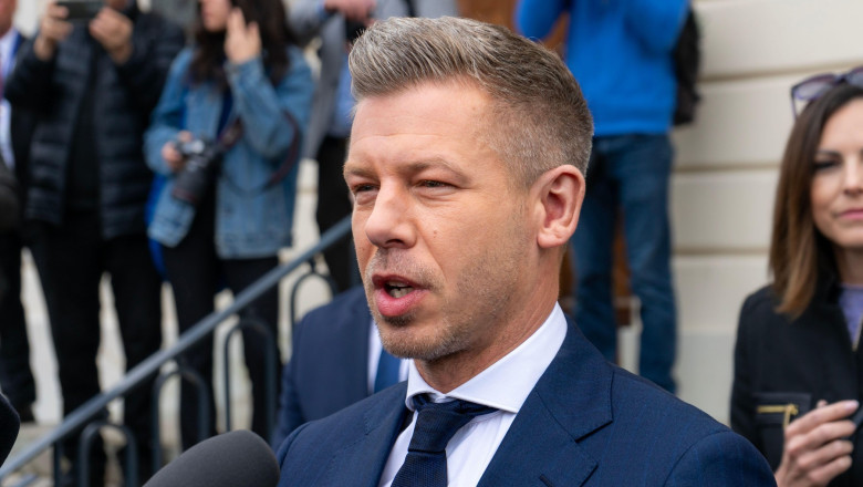 Ungaria le va oferi în continuare azil bărbaţilor ucraineni de vârstă militară, contrar deciziei UE