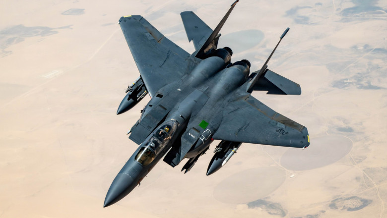 avion militar F-15E american