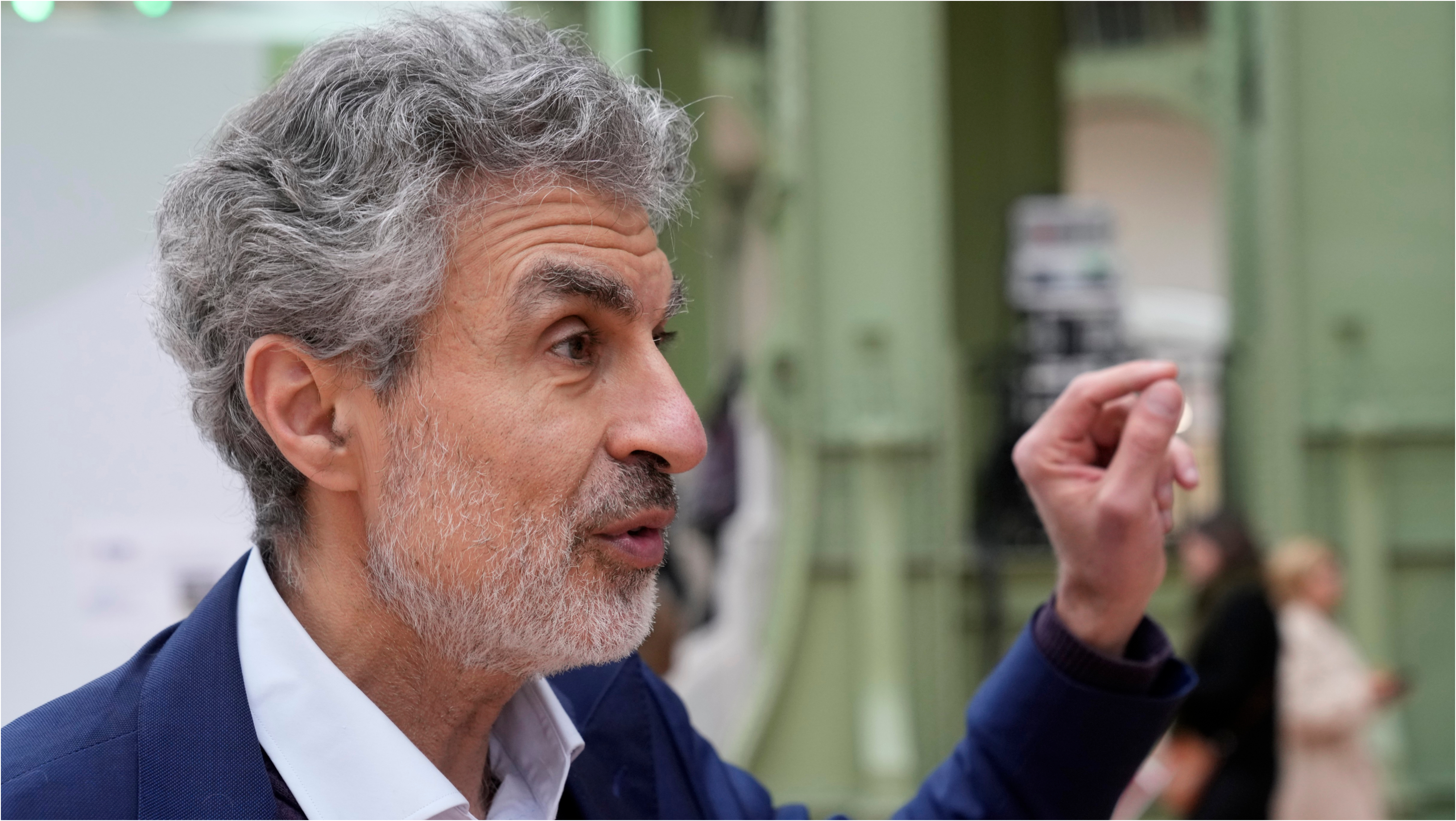 „Nașul inteligenței artificiale” spune că reglementarea AI se apropie de un punct de cotitură similar cu cel al pandemiei de COVID