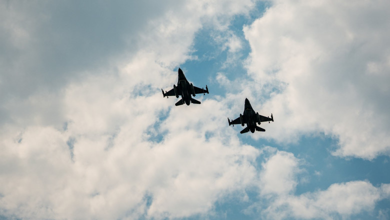 Avion F-16