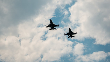 Avion F-16