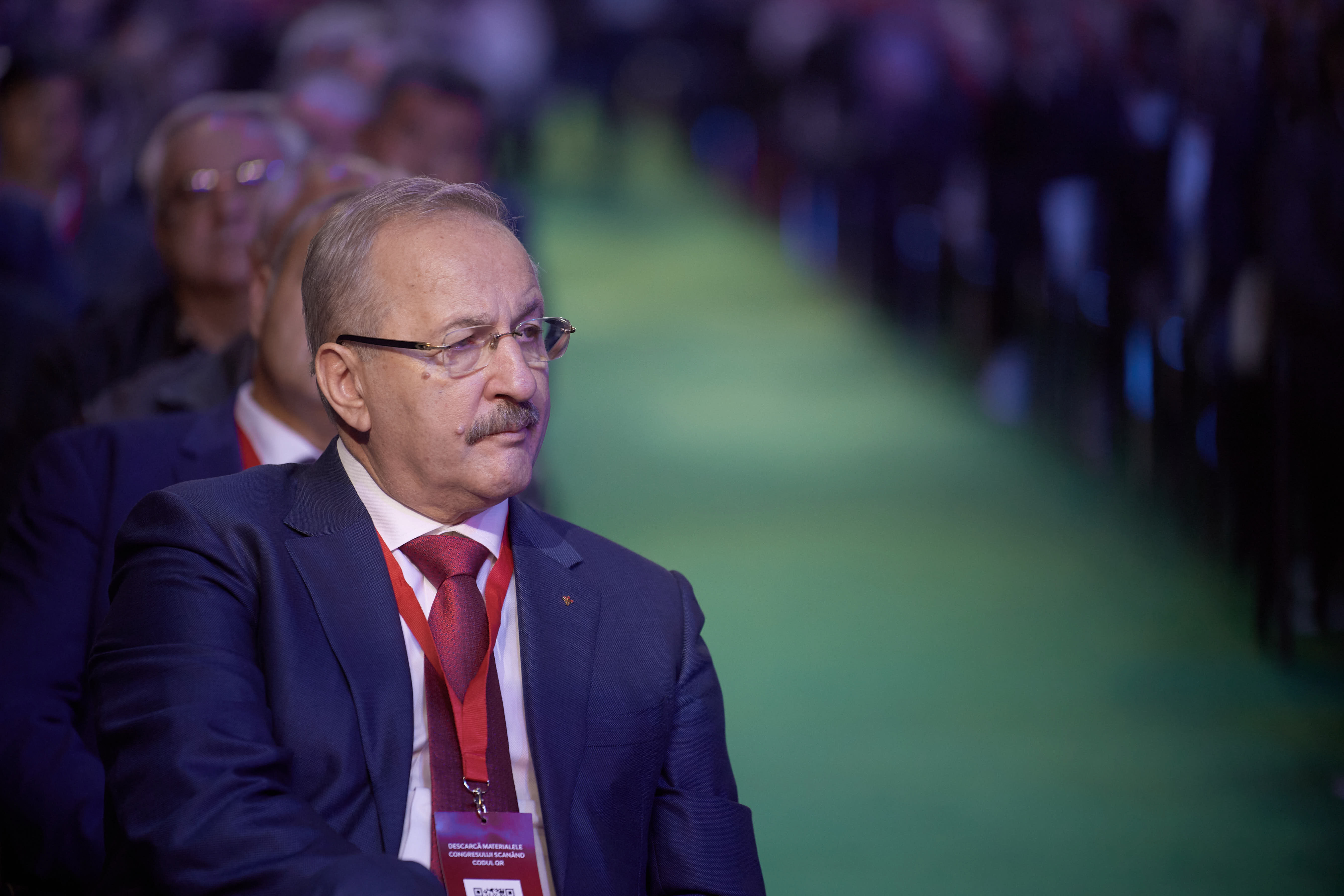 Vasile Dîncu își dorește o nouă rundă de negocieri pentru Guvern: „S-a ajuns ca partidele să exceleze în a trage linii roșii”