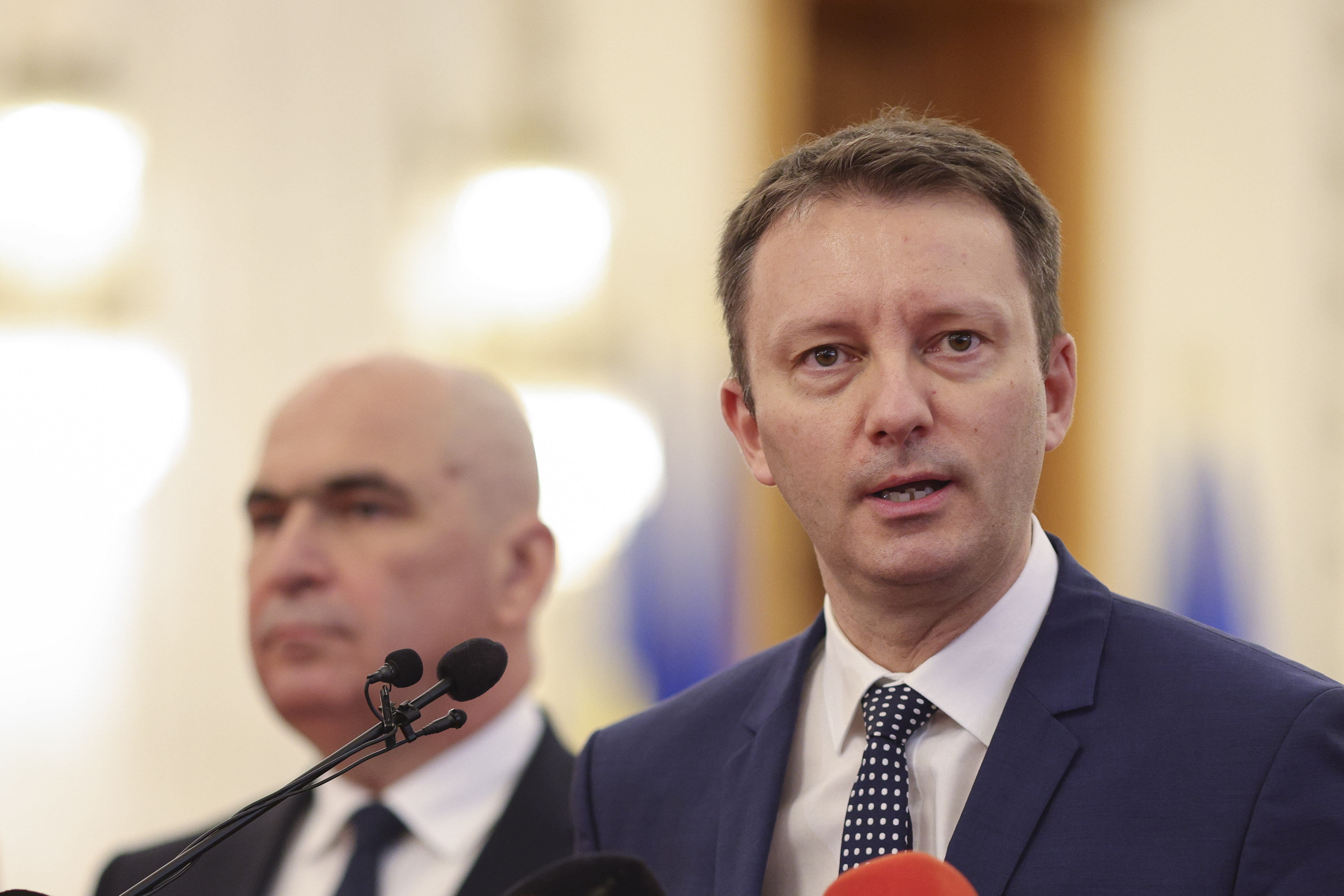 Când ar putea fi relaxate măsurile de scădere a deficitului luate de guvernul Bolojan. Mureșan: „Indicatorii sunt un pic mai buni”