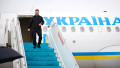 zelenski iese din avionul lui