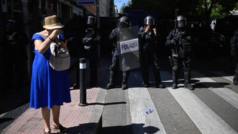 87-year-old woman evicted from Madrid home after 70 years