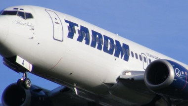 avion tarom
