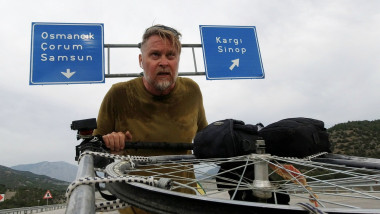 Exploratorul Karl Bushby