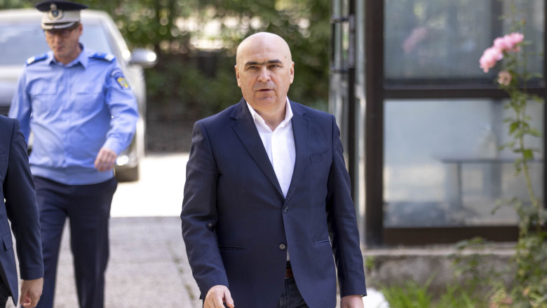 Plecarea premierului Ilie Bolojan de la DNA Iași unde a fost audiat ca martor, 2 octombrie 2026.