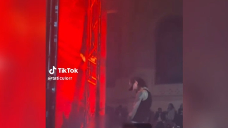 trapperul ian urineaza pe scena la arenele romane
