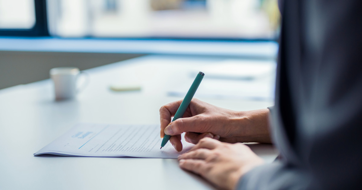 Locuiești la altă adresă decât cea din buletin? Ce document trebuie să reînnoiești periodic chiar dacă nu te muți