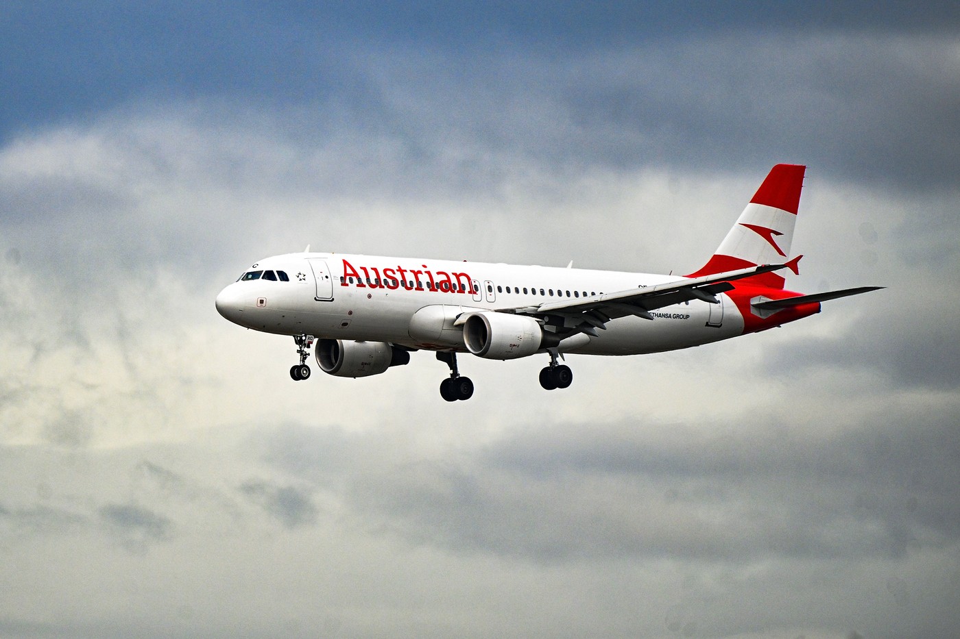Fotografie ilustrativă pentru: Zbor Austrian Airlines Tel Aviv - Viena, deviat spre Sofia în urma unei amenințări cu bombă la granița cu România